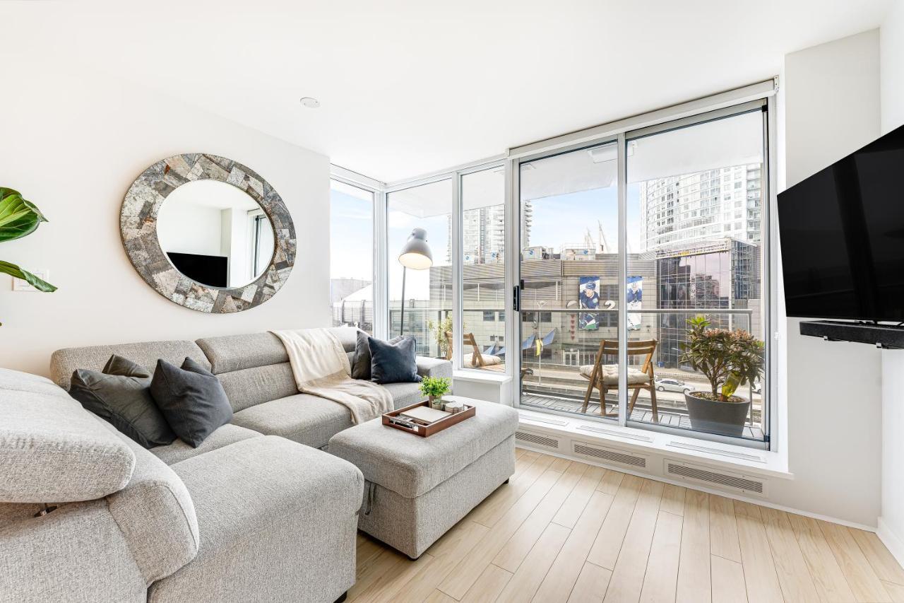 Heart Of Downtown 1 Bd Entire Condo - Pool, Gym, Parking, Office, Ac Vancouver Esterno foto
