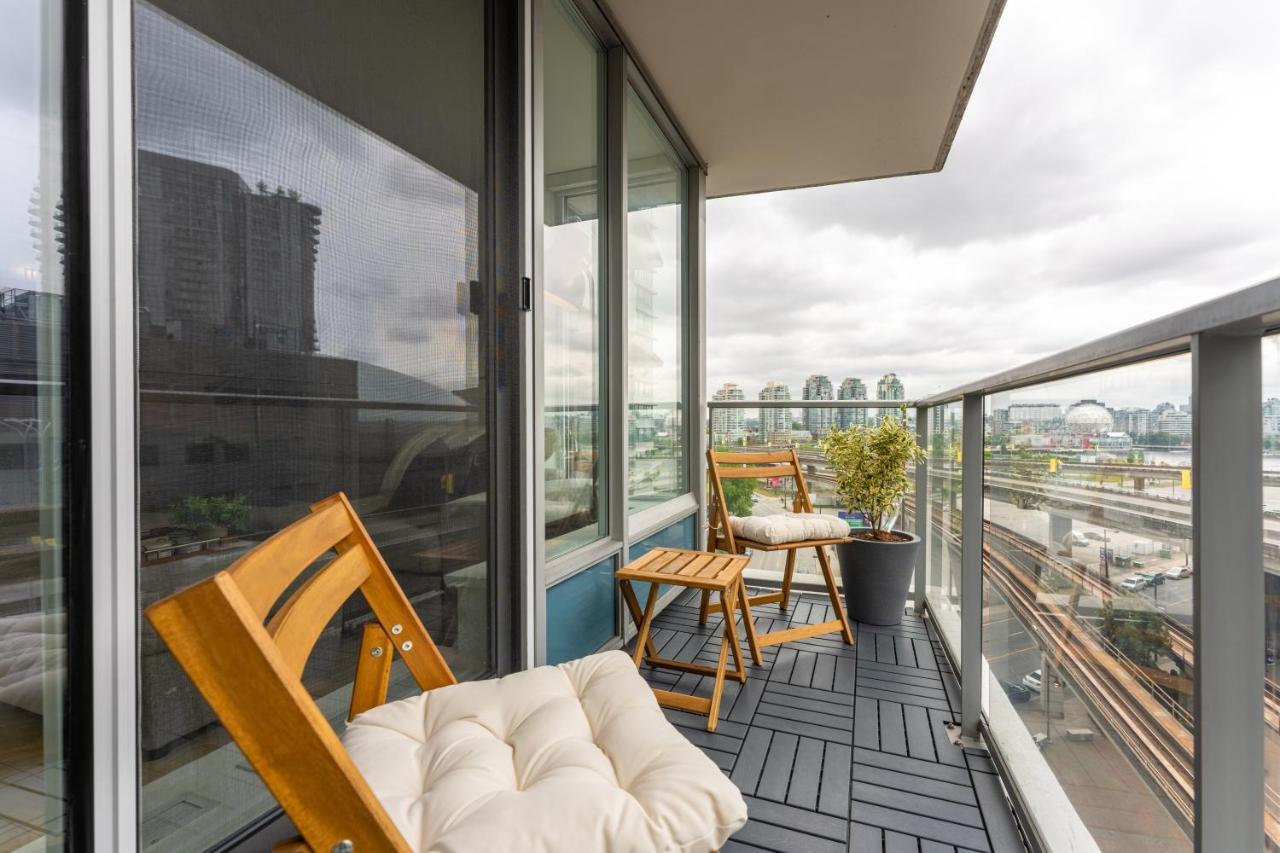 Heart Of Downtown 1 Bd Entire Condo - Pool, Gym, Parking, Office, Ac Vancouver Esterno foto