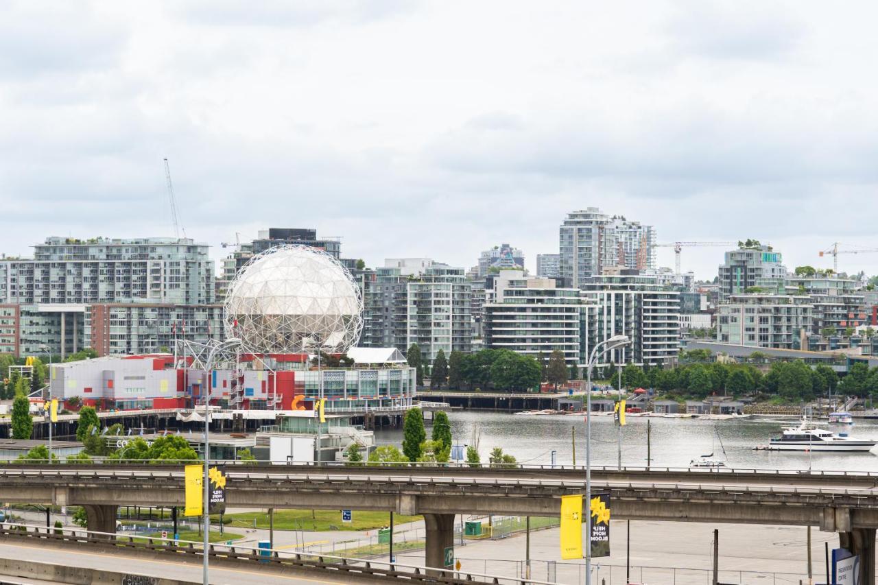 Heart Of Downtown 1 Bd Entire Condo - Pool, Gym, Parking, Office, Ac Vancouver Esterno foto